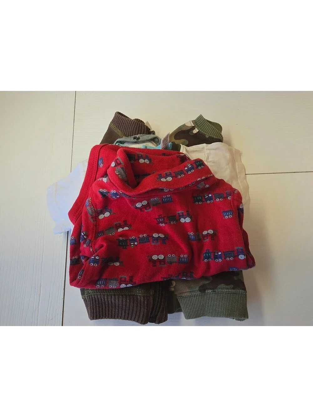 Baby Boys 6M 12M Tops Lot 4 Pcs Old Navy Fleece Jacket OshKosh Train Romper